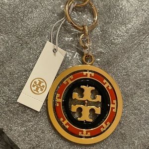 Tory Burch T-stripe rotating key fob NWT